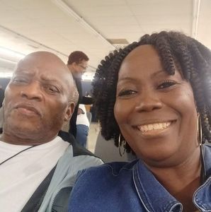 Meet your Posher, Elaine